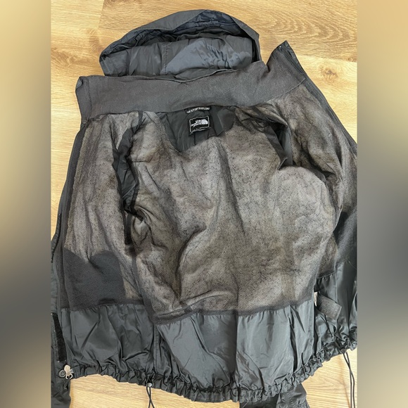 The North Face Hyvent Jacket- Medium - Picture 11 of 15